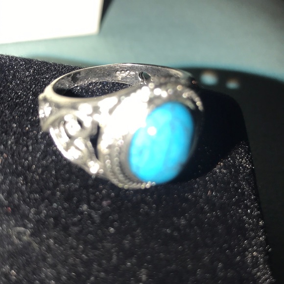 New Beautiful sterling silver ring - Picture 7 of 8